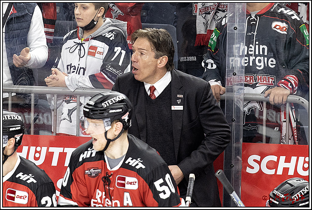 PENNY DEL 1. Playoff Runde;  Koelner Haie - ERC Ingolstadt; Koeln, 05.04.2022